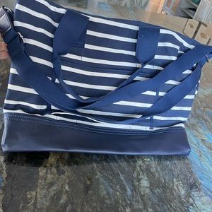 Lands End Zip Bag
